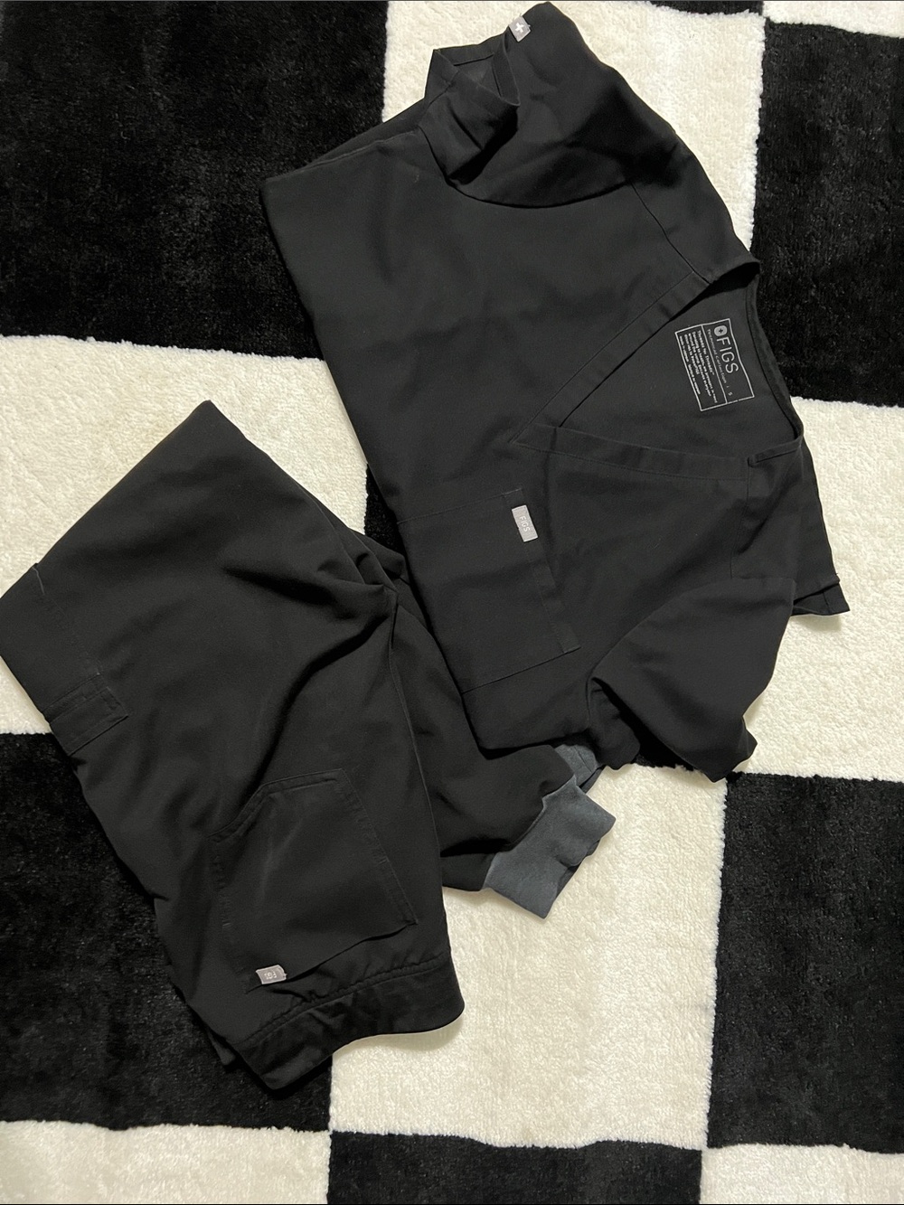 Figs Black Womens Set